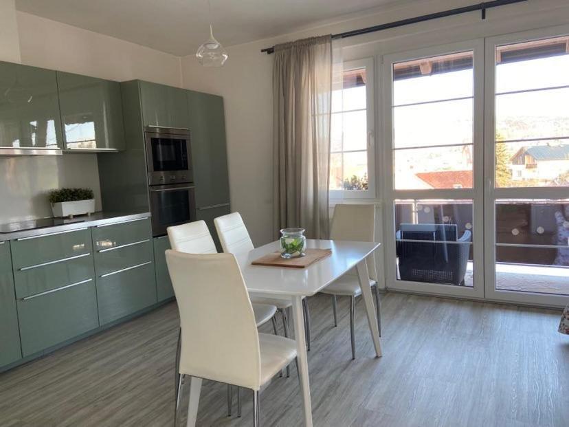 Ferienwohnung Apartman Na Vysine Vrchlabí Exterior foto